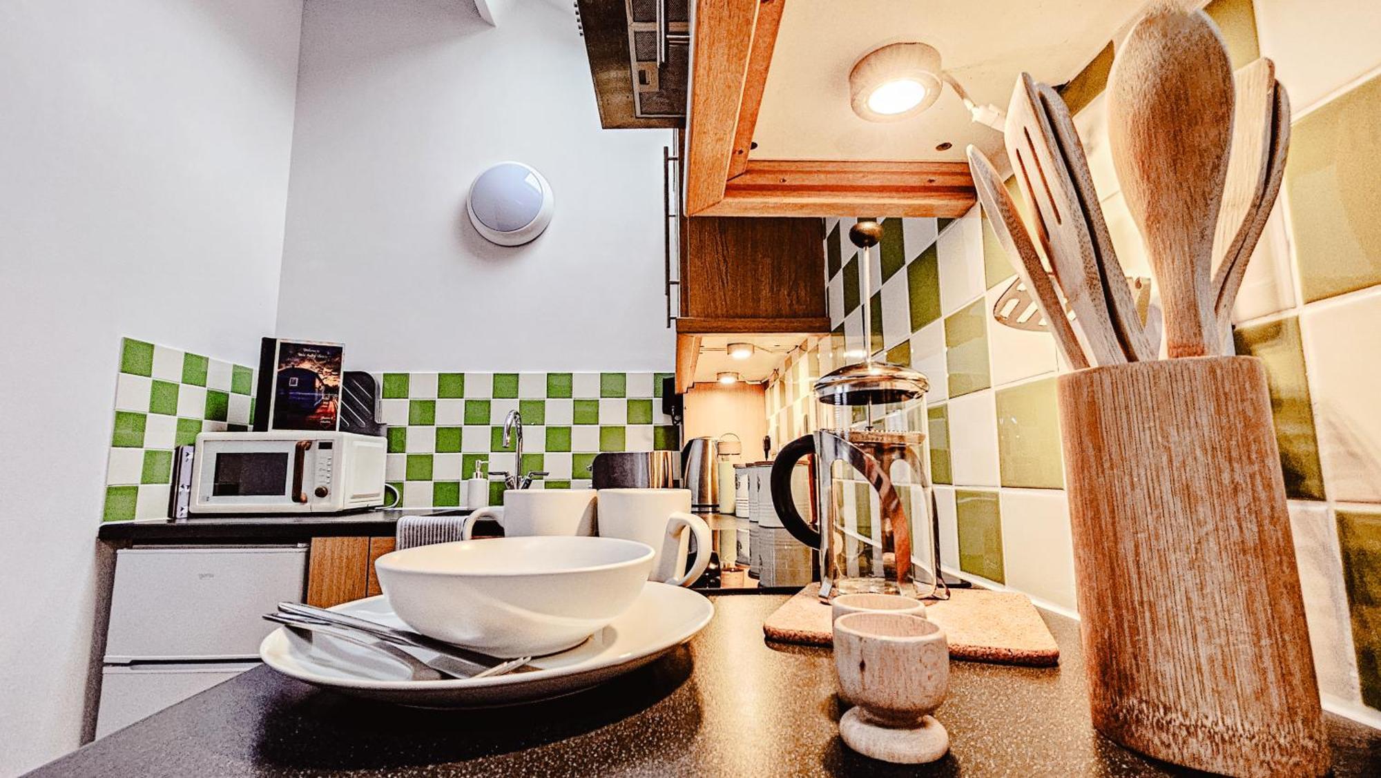 Wild Valley Bunkhouse Llanrhaeadr-ym-Mochnant Extérieur photo